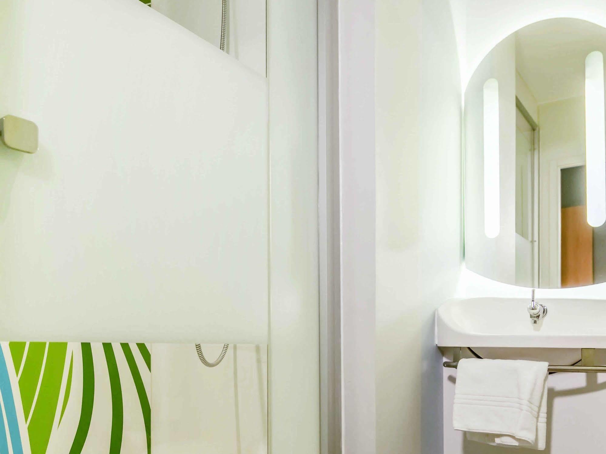 Ibis Budget Porte De Camargue Saint-Martin-de-Crau Luaran gambar